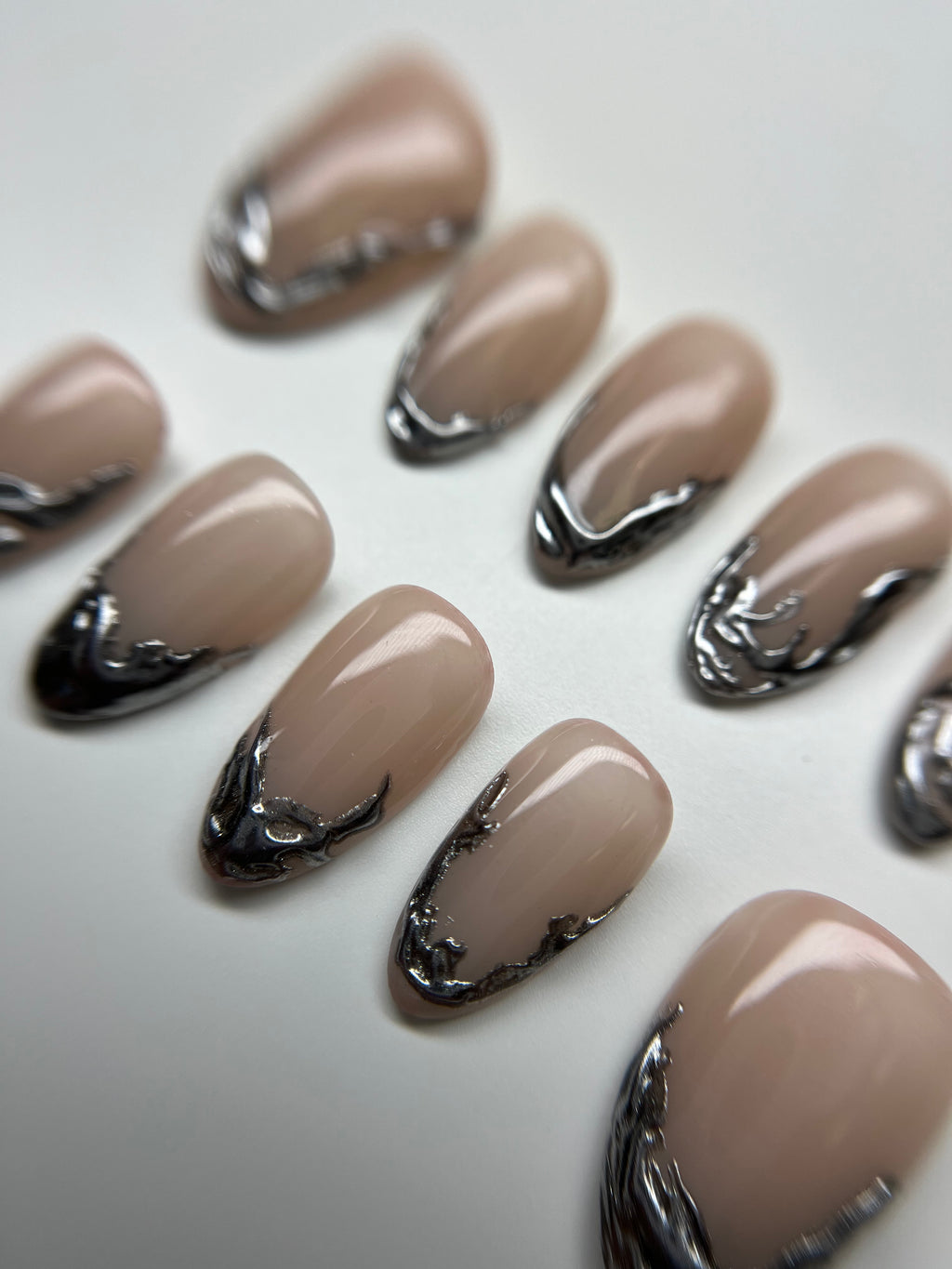 Organic Chrome Press-on Nail Set