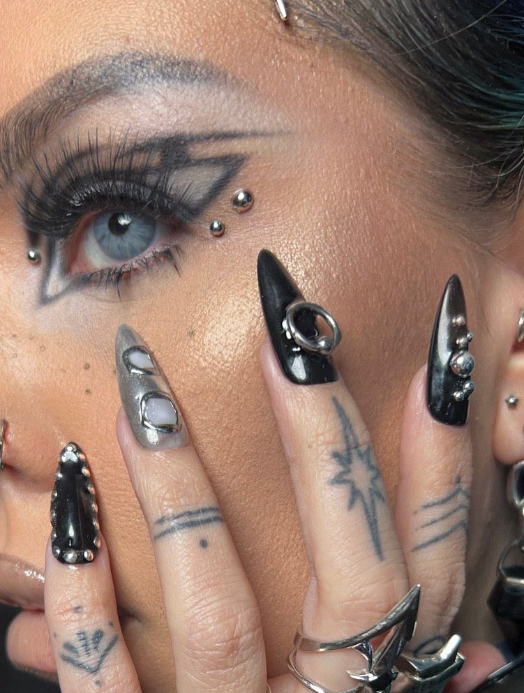 Dark Matter Press-on Nail Set