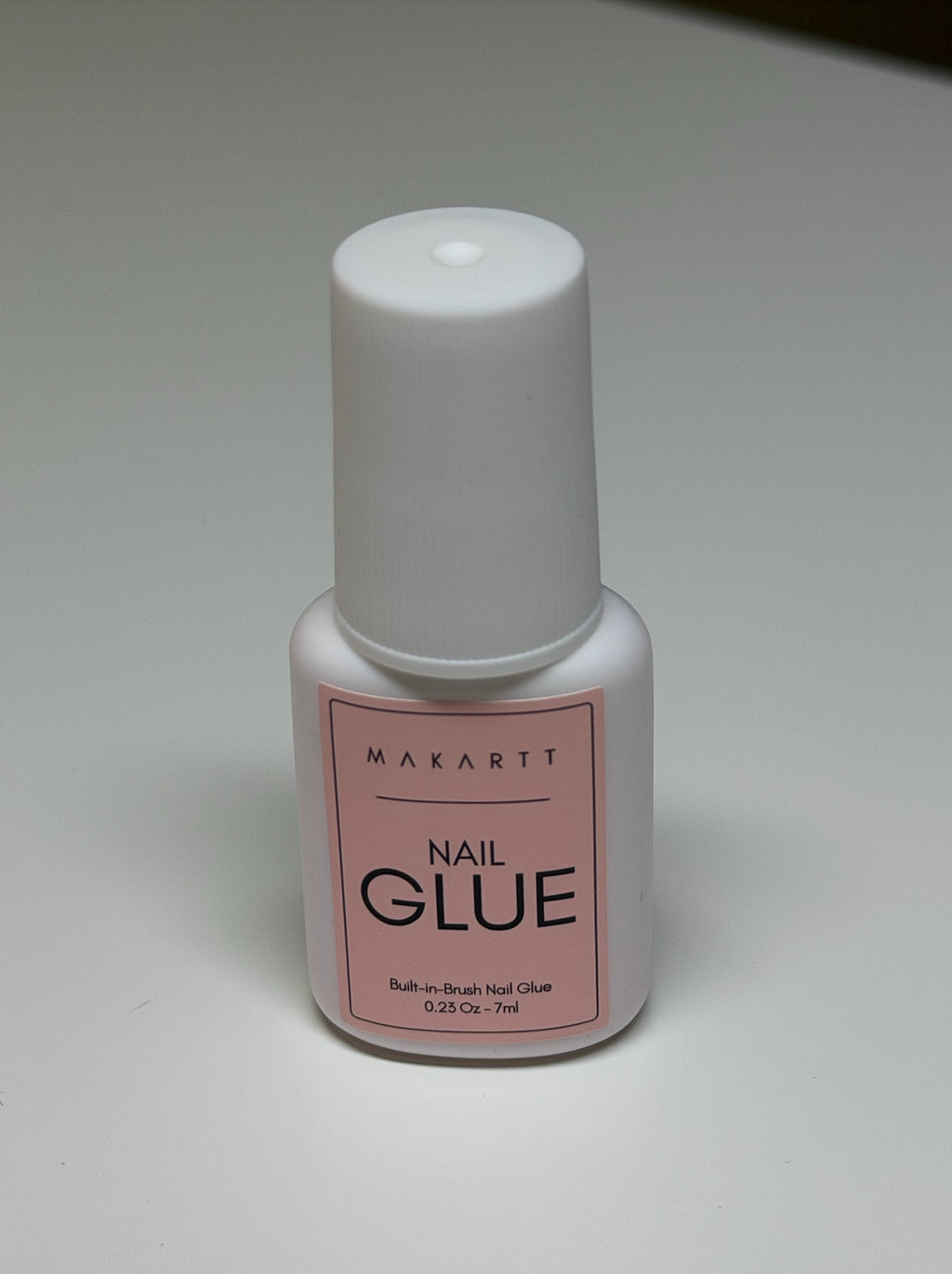 Super-Strong Brush-On Nail Glue